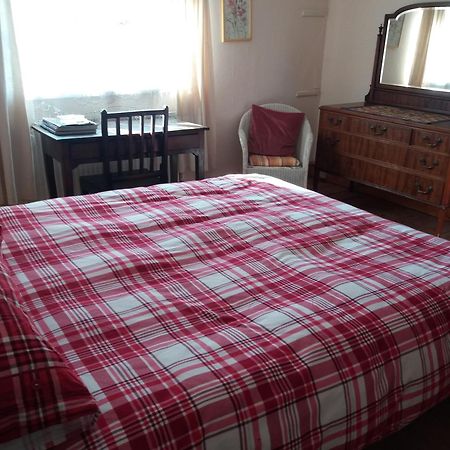 Calne Bed And Breakfast Екстериор снимка